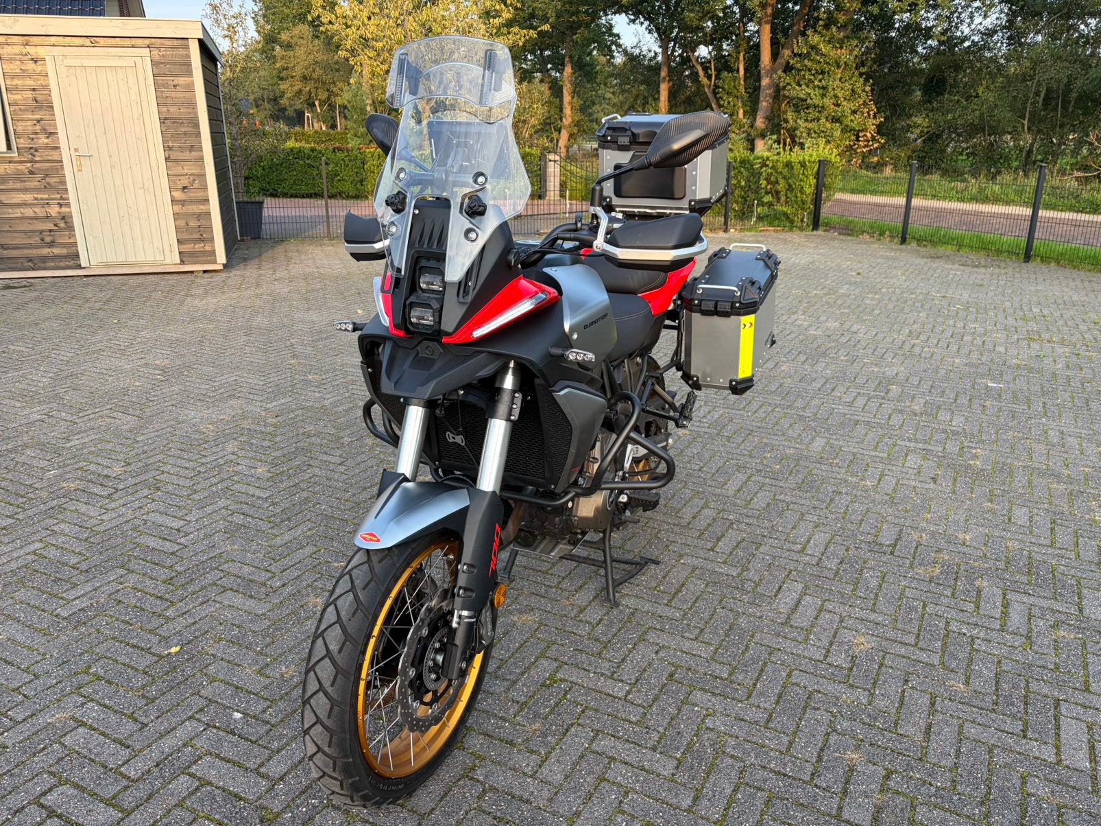 Qjmotor srt 700 sx zo goed als nieuw!!, Ophalen