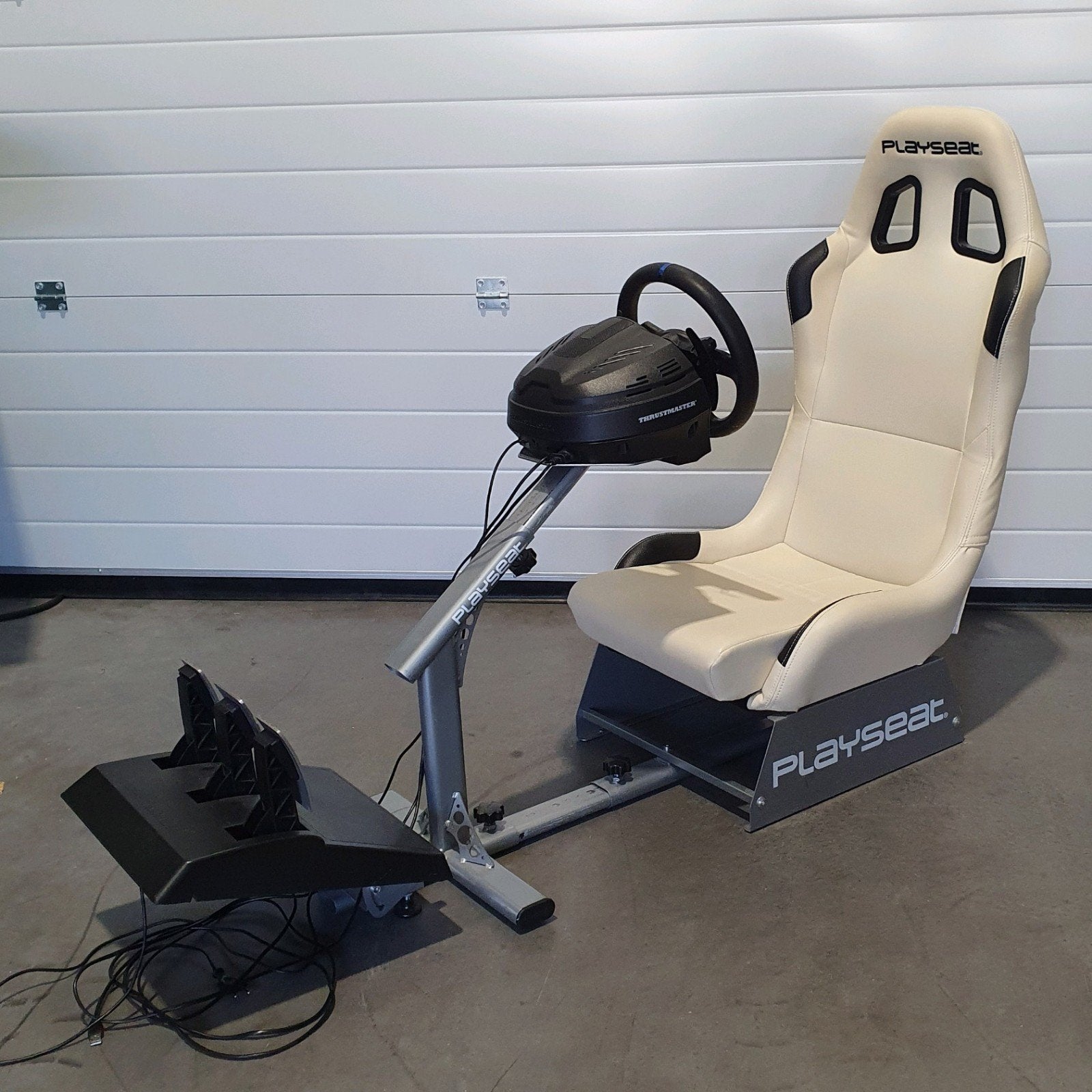 Playseat wit leer + Thrustmaster T300 RS GT, Ophalen, Info@xxlracing.nl, Refurbished, Playseat/ Thrustmaster