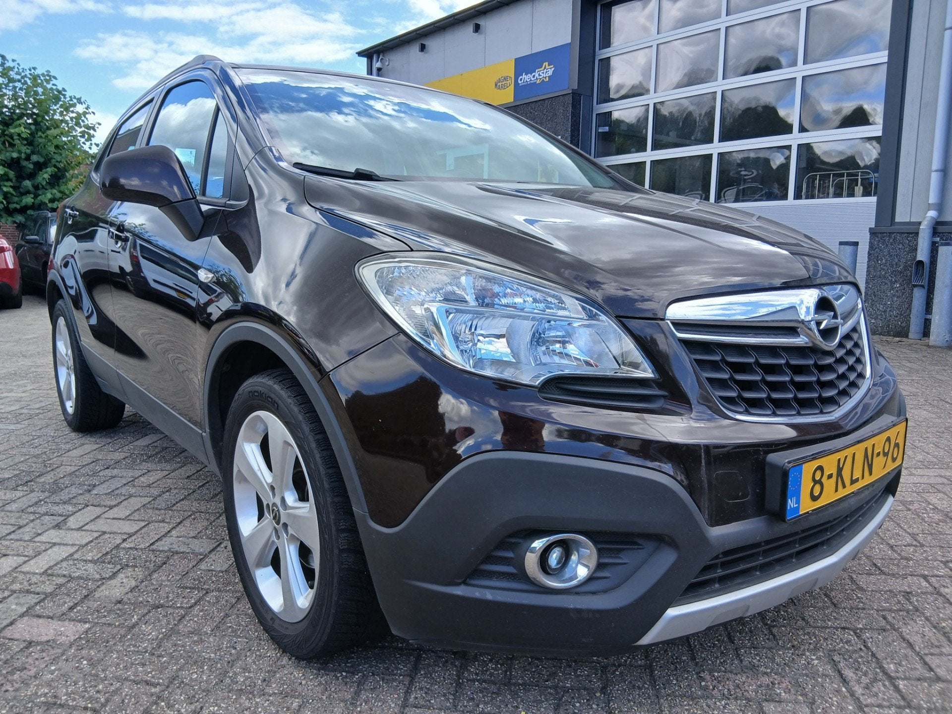 Opel Mokka 1.6 Edition - Airco - Pdc, Auto's, Voorwielaandrijving, Euro 5, 4 cilinders, Bruin