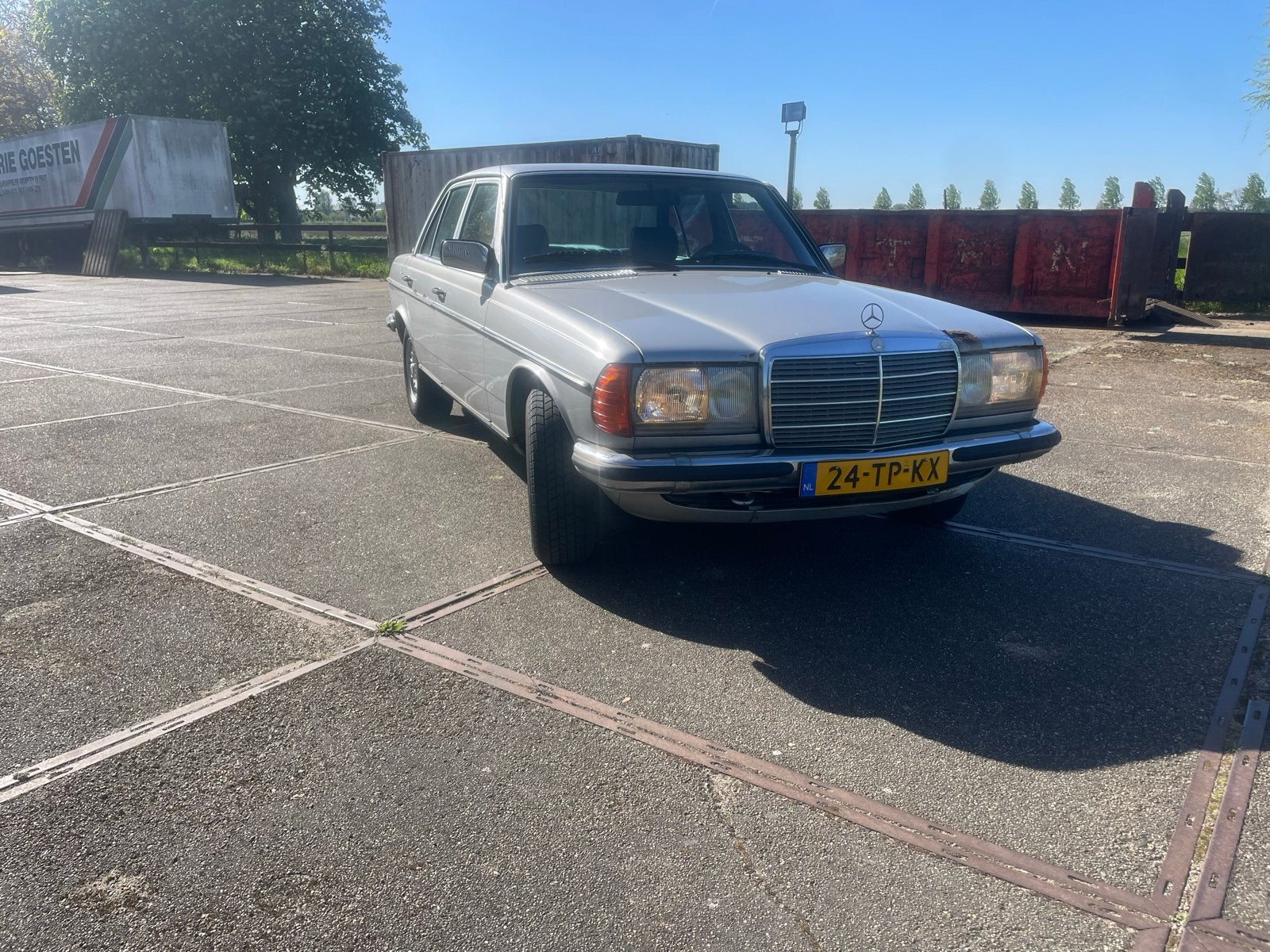 Mercedes Benz 280, Auto's, Mercedes-Benz, Automaat, Achterwielaandrijving, 156 pk, Leder en Stof