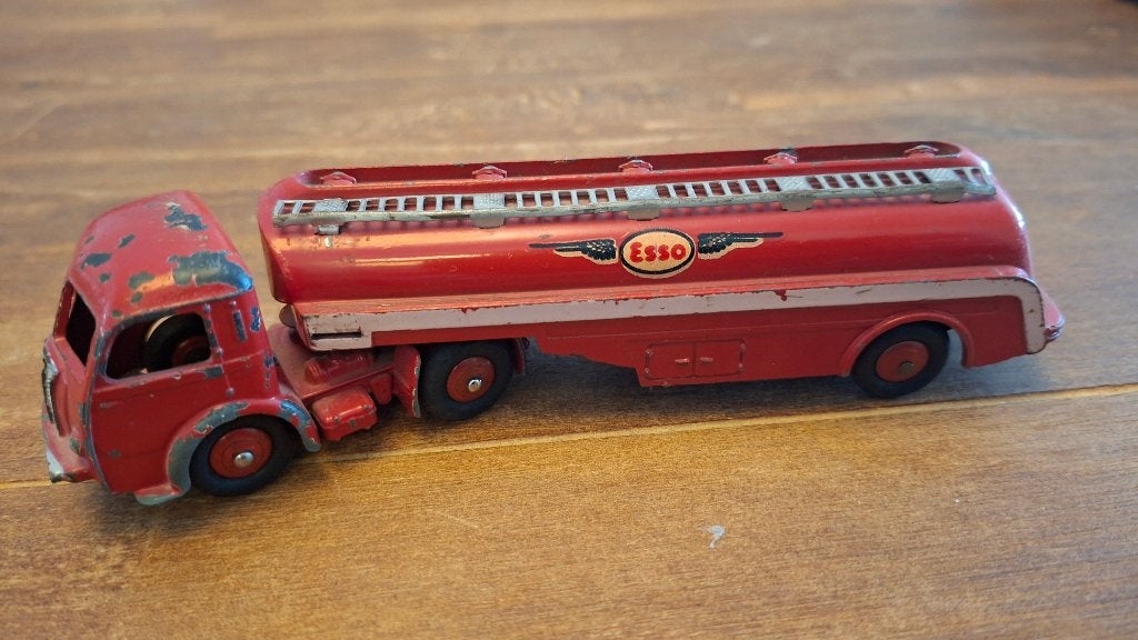 Dinky Toys, Tracteur Panhard ( tankwagen), Ophalen of Verzenden, Gebruikt, Bus of Vrachtwagen, Dinky Toys