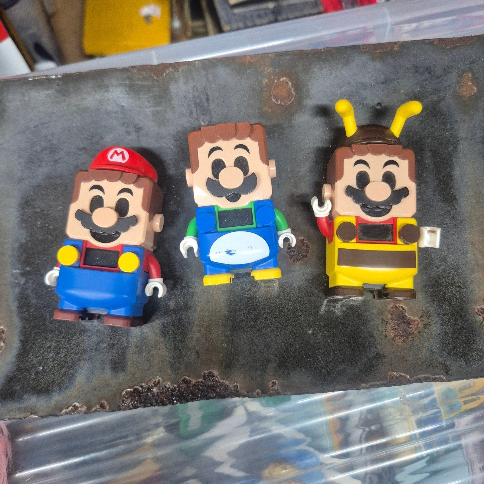 LEGO Super Mario Figuren: Mario, Luigi, Bijenpak Mario, Ophalen of Verzenden, Gebruikt, Jongen of Meisje