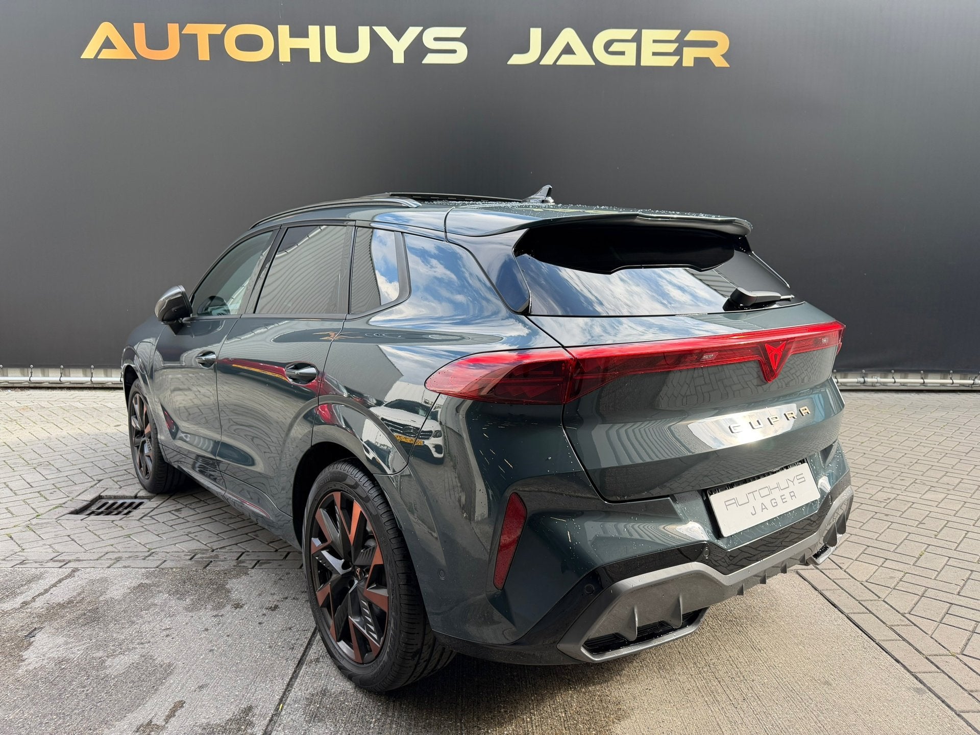 CUPRA Terramar 1.5 TSI e-Hybrid VZ Performance Pano Keyless, Auto's, Cupra, Stof, Terramar, 4 cilinders, Origineel Nederlands