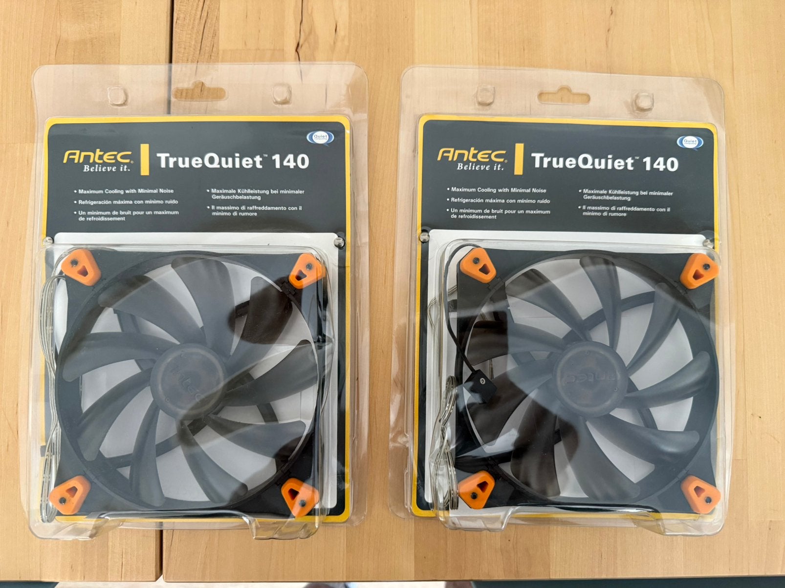 2x Antec TrueQuiet 140mm PC Ventilator / Case Fan, Ophalen of Verzenden, Zo goed als nieuw, Luchtkoeling