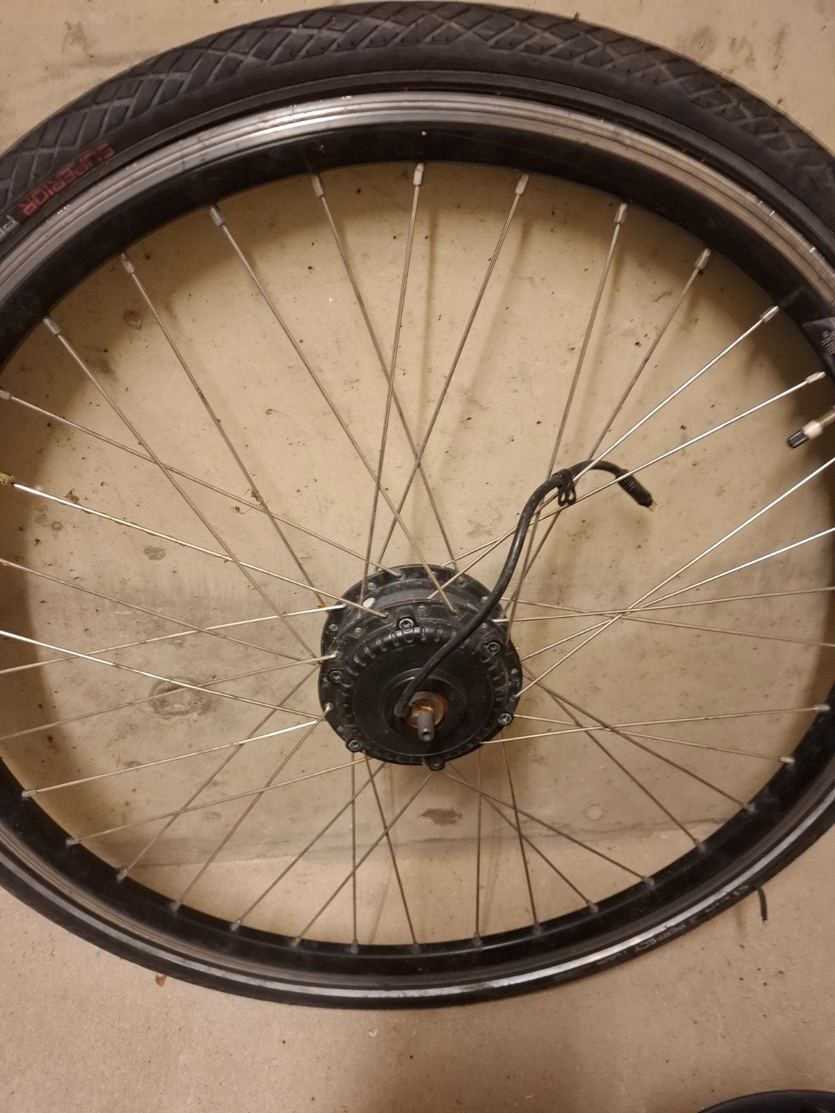Stella voor wiel met motor 100euro, Ophalen of Verzenden, Motor