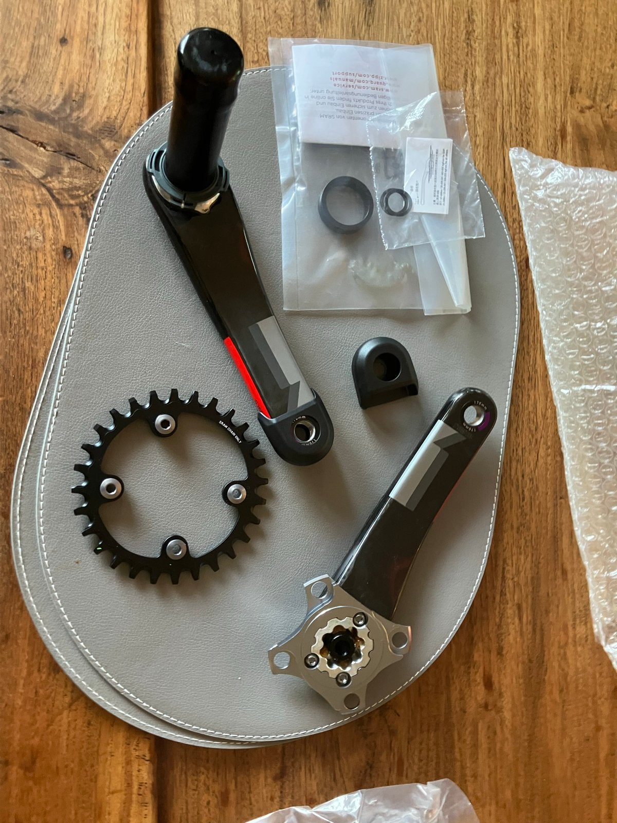 Crankstel met kettingblad - nieuw, Fietsen en Brommers, Fietsonderdelen, Crankstel of Pedalen, Nieuw, Ophalen of Verzenden, Mountainbike