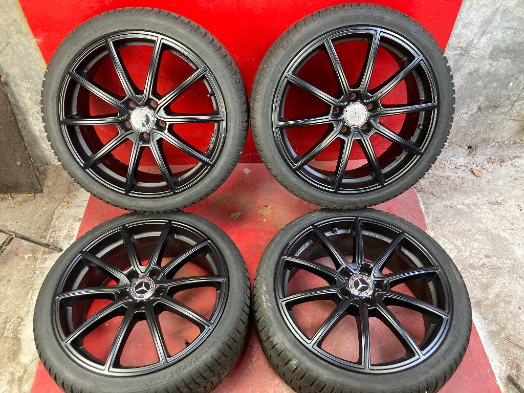 Winterbanden Mercedes A klasse 225/40R19 Hankook, 19 inch, Gebruikt, ., Banden en Velgen