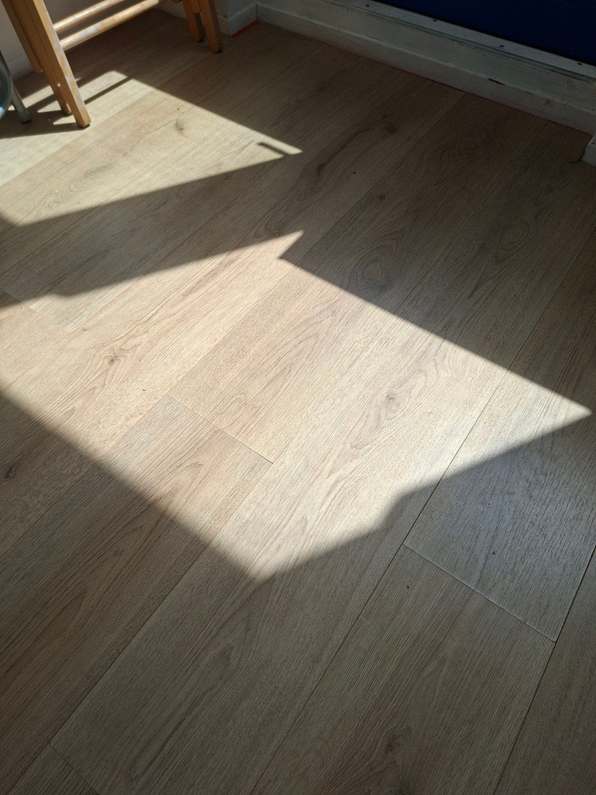 Gratis licht laminaat, Doe-het-zelf en Verbouw, Vloerdelen en Plavuizen, Gebruikt, 50 tot 150 cm, Ophalen of Verzenden, 10 m² of meer