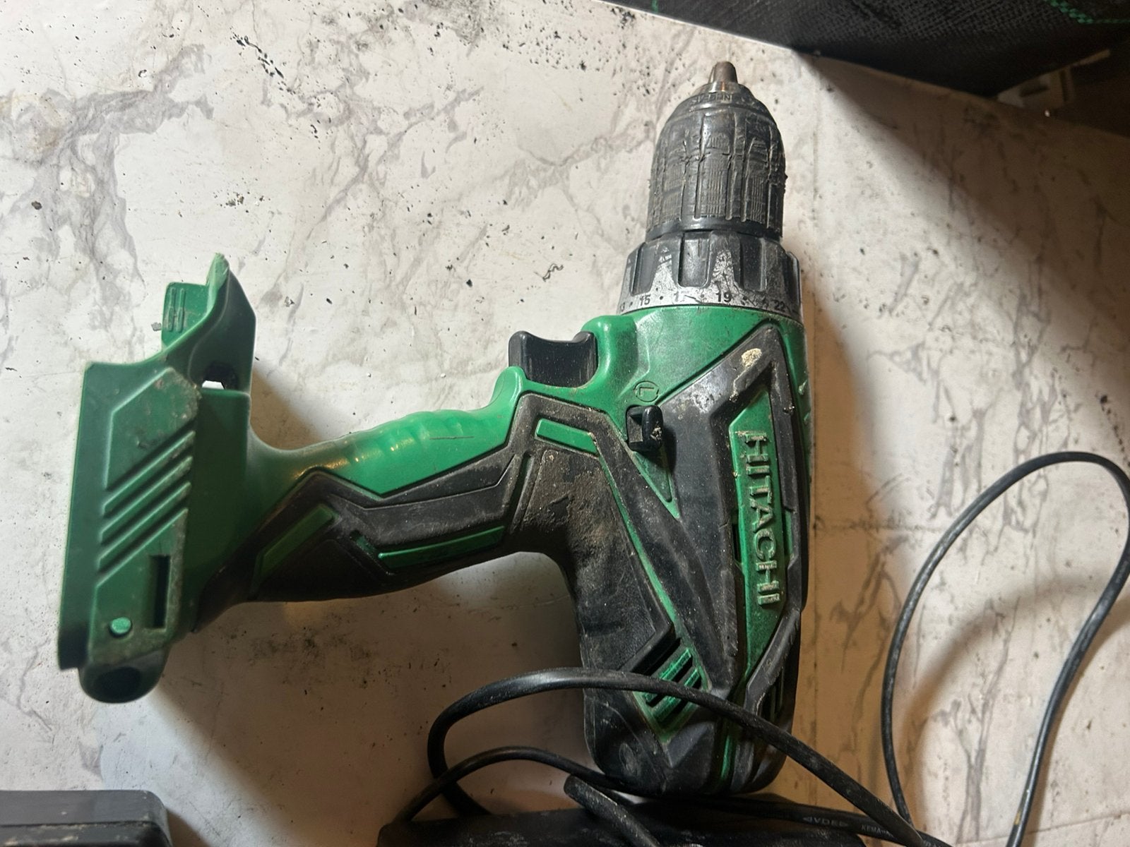 Te koop Hitachi, Doe-het-zelf en Verbouw, Gereedschap | Boormachines, Ophalen of Verzenden, Gebruikt, Boor- en Schroefmachine