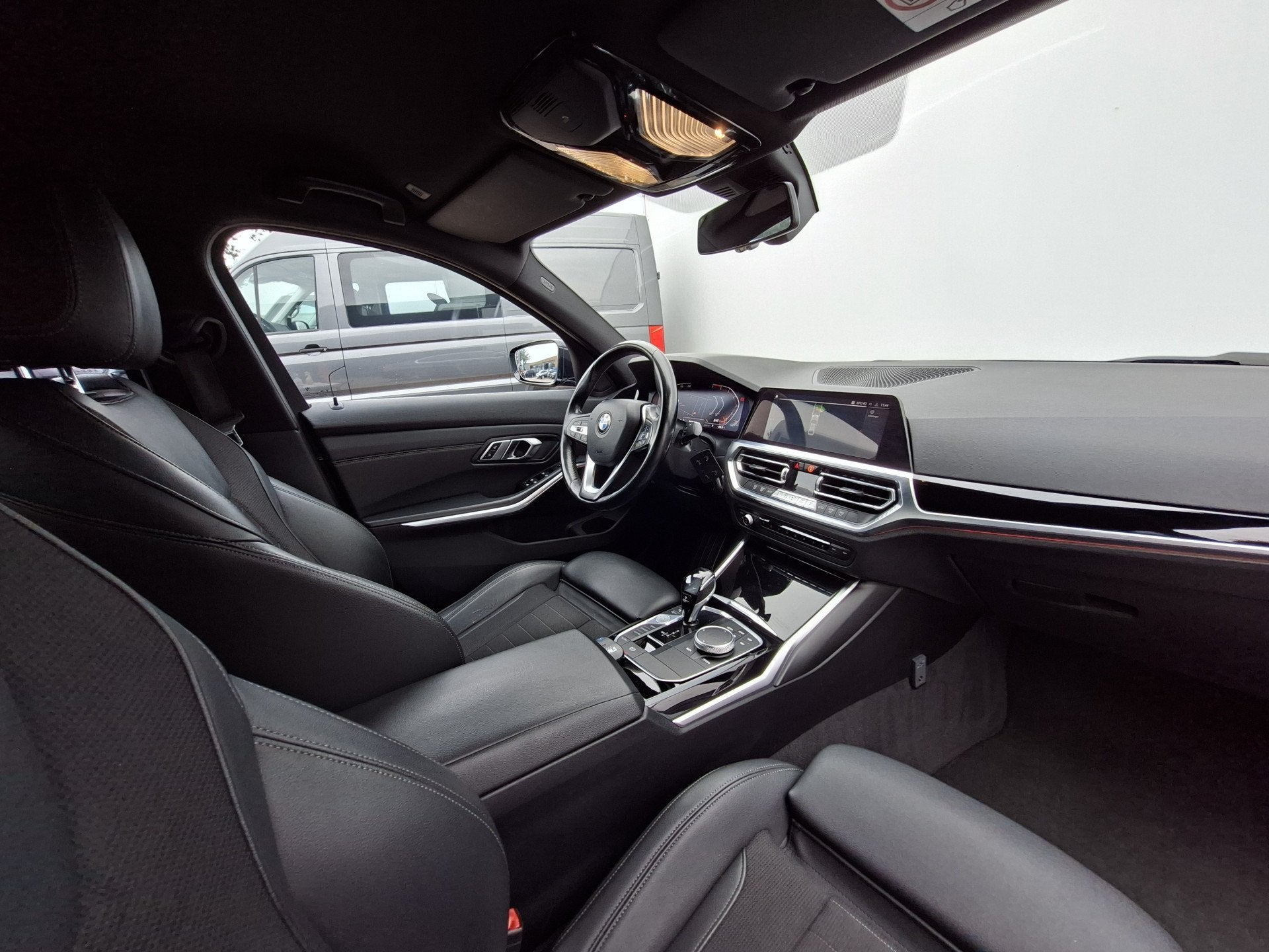 BMW 3-serie 320i Executive Edition Carplay Sport Leder, Auto's, Automaat, 1998 cc, Achterwielaandrijving, Euro 6