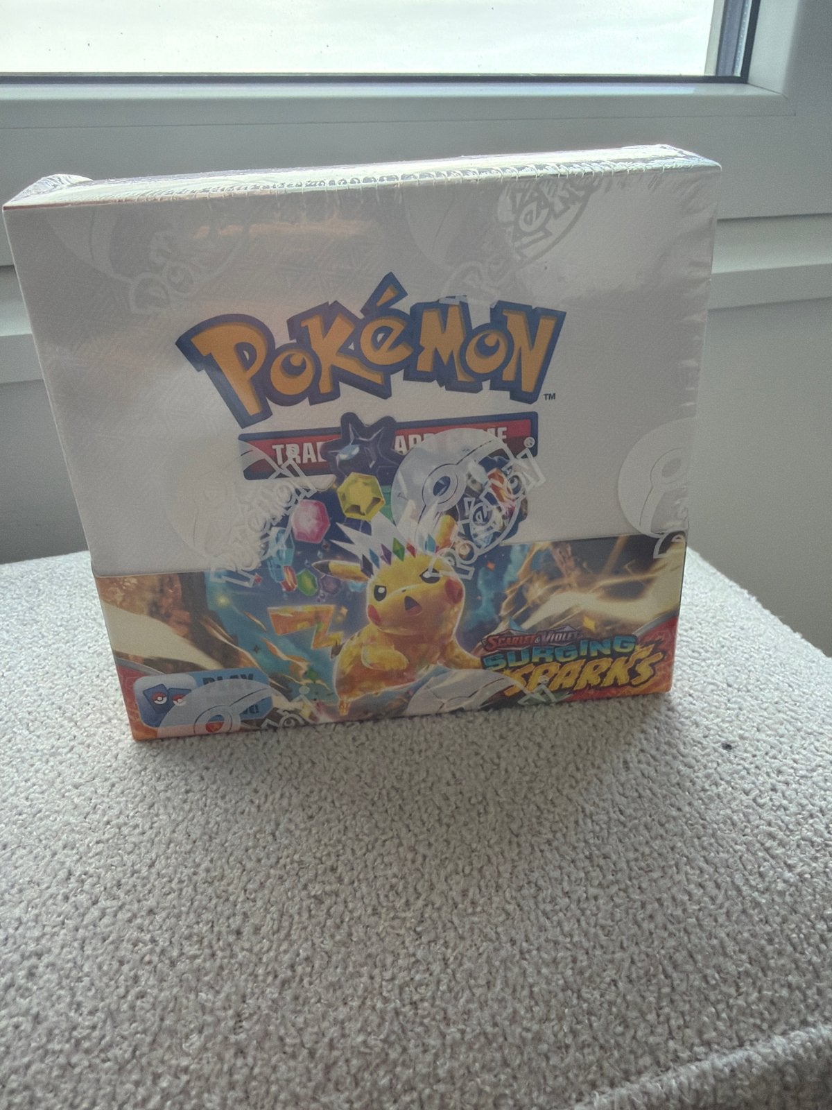 Pokémon Scarlet & Violet Surging sparks Booster Box, Hobby en Vrije tijd, Verzamelkaartspellen | Pokémon, Ophalen of Verzenden