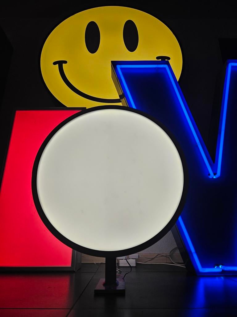 lichtbak rond lightsign, Ophalen