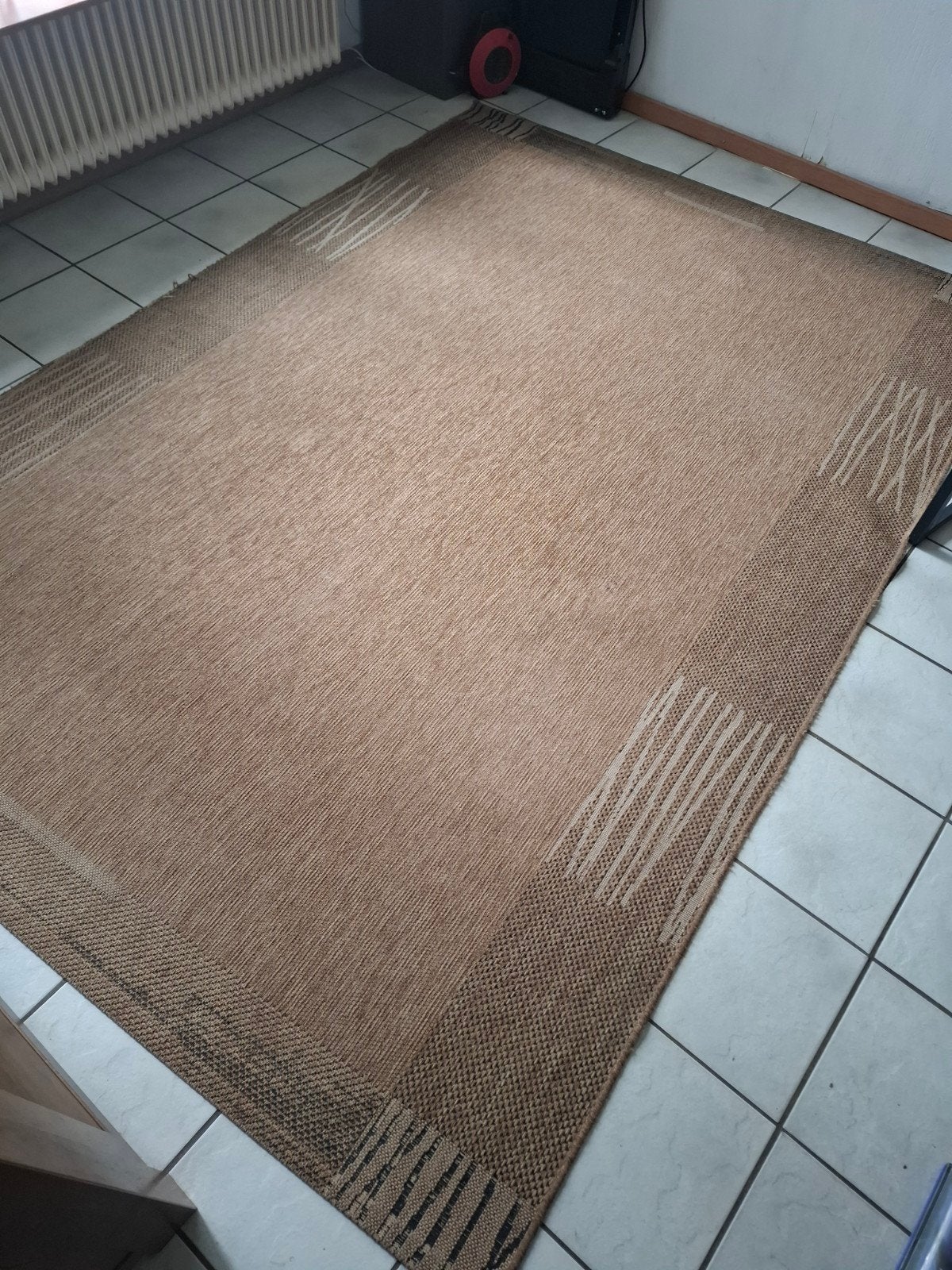 Mooi rechthoekig vloerkleed in bruine tinten, Ophalen, Gebruikt, 100 tot 150 cm, Modern, Sfeervol