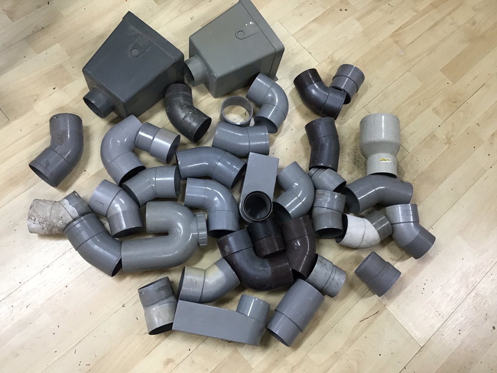 36st pvc hulpstukken 80mm, Doe-het-zelf en Verbouw, Buizen en Afvoer, Ophalen, Zo goed als nieuw