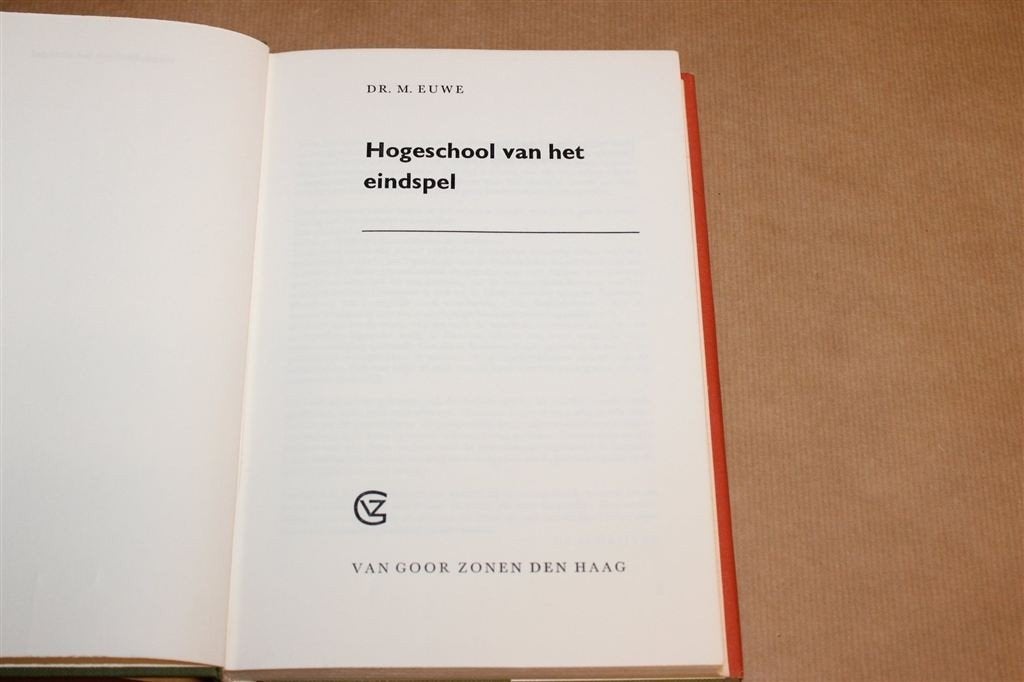 Hogeschool van het Eindspel — Euwe, Schaken Eindspel 1964, Ophalen of Verzenden, Gelezen, Overige onderwerpen