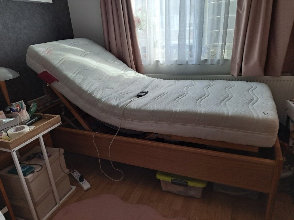 Bed met elektrisch verstelbare bodem, Ophalen, Eenpersoons, 80 cm, 200 cm