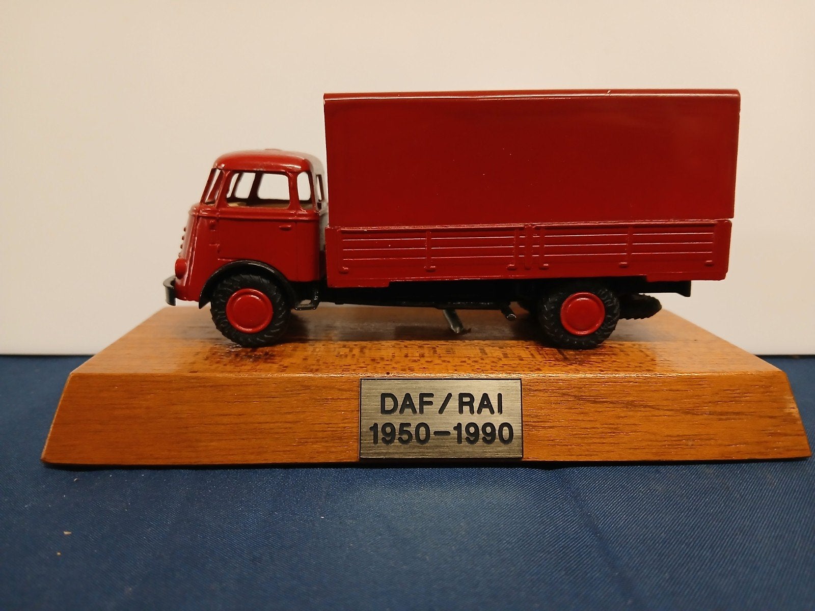 DAF 6 streper op platau.Nieuw!, Ophalen of Verzenden, Nieuw, Bus of Vrachtwagen, Lion Toys