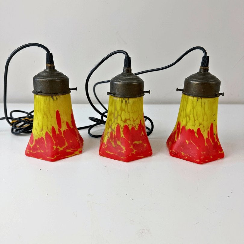 3x antieke art nouveau hanglamp, geel/rood glas, koper, Antiek en Kunst, Antiek | Lampen, Ophalen of Verzenden