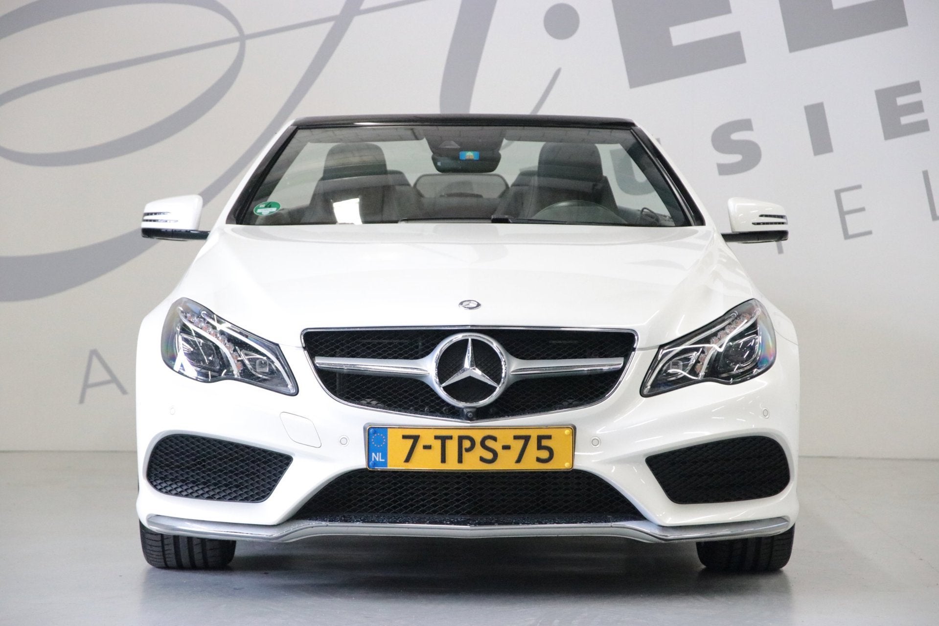 Mercedes-Benz E-klasse Cabrio 200 360' camera/ AMG-styling/, Automaat, Achterwielaandrijving, 4 cilinders, Cabriolet