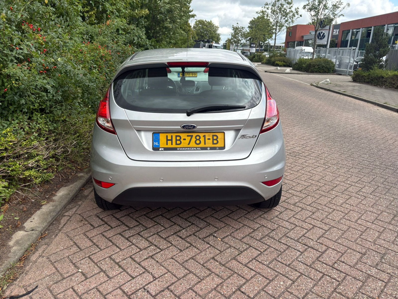 Ford Fiesta 2015 – Motor + koppakking defect – Bieden, Auto's, Stof, 40 €/maand, Zwart, 525 kg