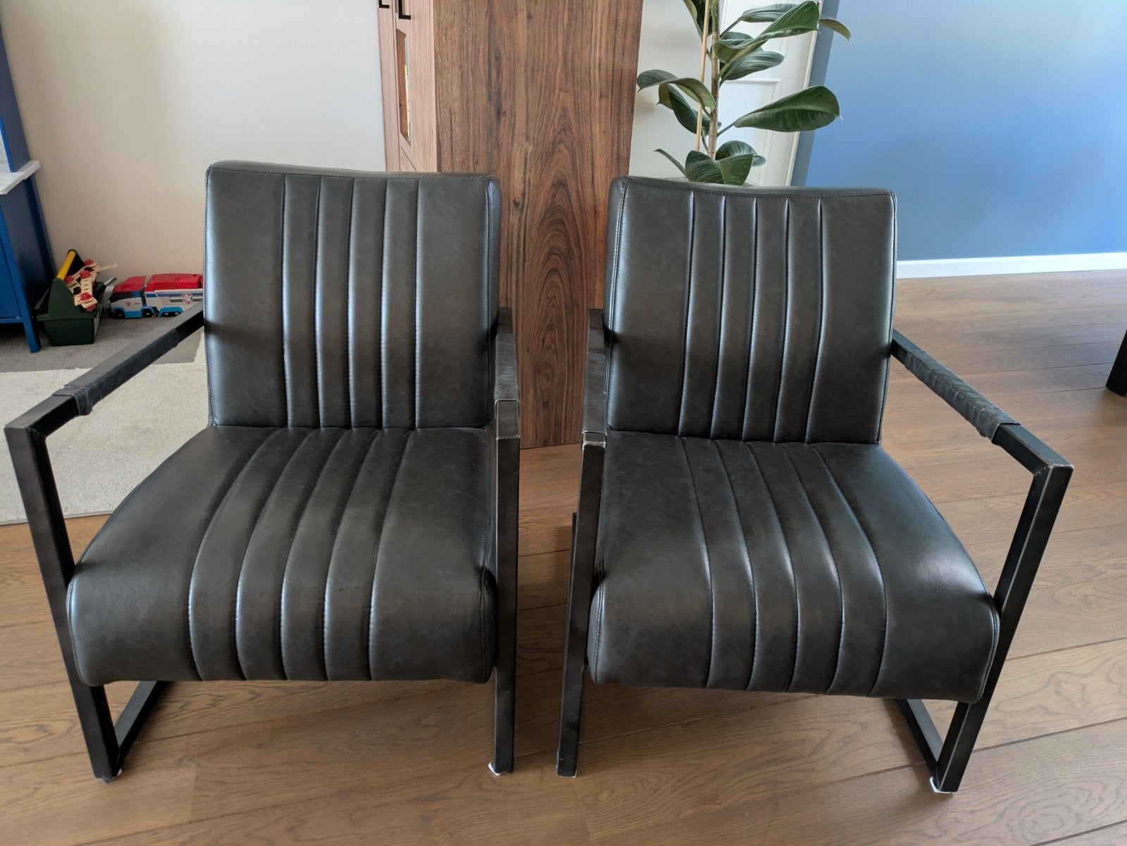 Twee mooie fauteuils, Huis en Inrichting, Fauteuils, Ophalen, Gebruikt, Minder dan 75 cm, Leer