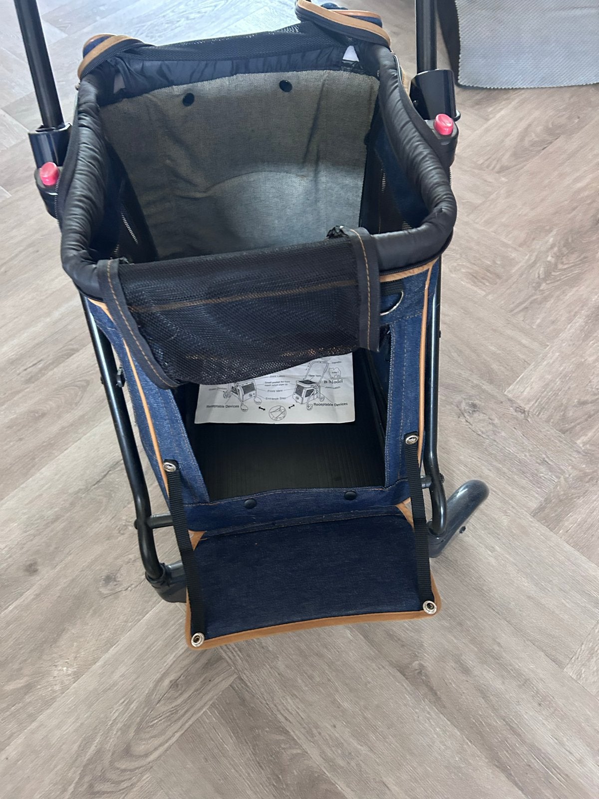 Honden buggy, hondje tm 8kg jeanslook, Dieren en Toebehoren, Overige merken, Ophalen, Zo goed als nieuw, Hondenbuggy