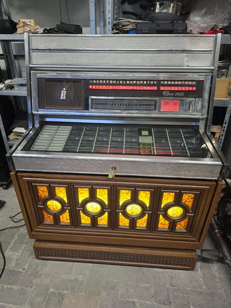 Rowe Ami Jukebox met Bluetooth en originele verlichting €450, Verzamelen, Ophalen, Gebruikt, 1960 tot 1970, Ami