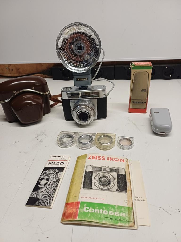 Zeiss Ikon Contessa  camera (1952-1954) met accessoir, Audio, Tv en Foto, Fotocamera's Analoog, Ophalen of Verzenden, Compact