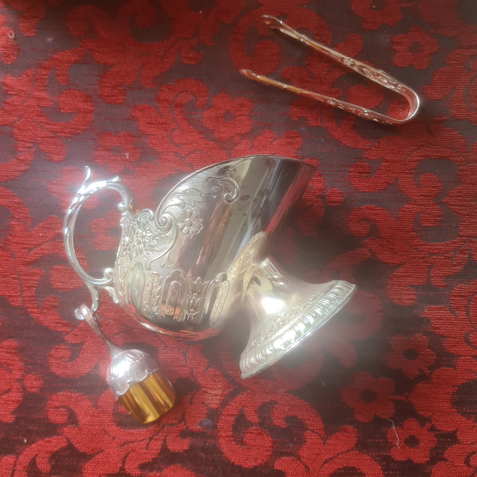 Antieke zilveren suikerpot, roomkan en suikertang, Ophalen