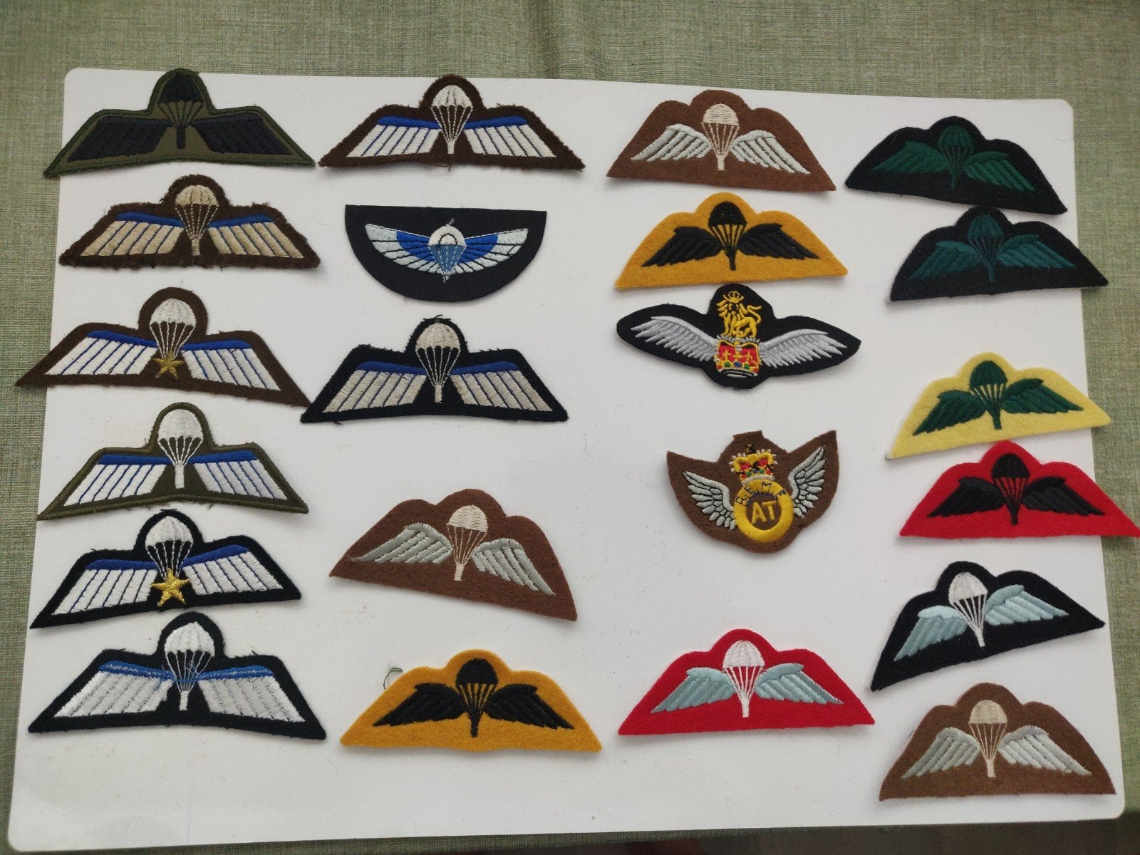 22 patches, Verzamelen, Ophalen of Verzenden, Landmacht, Nederland, Embleem of Badge