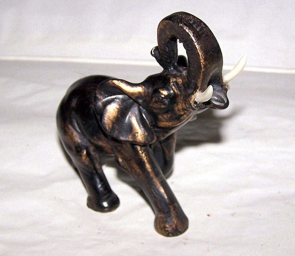 Mooi stenen beeldje Olifant. Izgs., Ophalen of Verzenden, Zo goed als nieuw, Dier