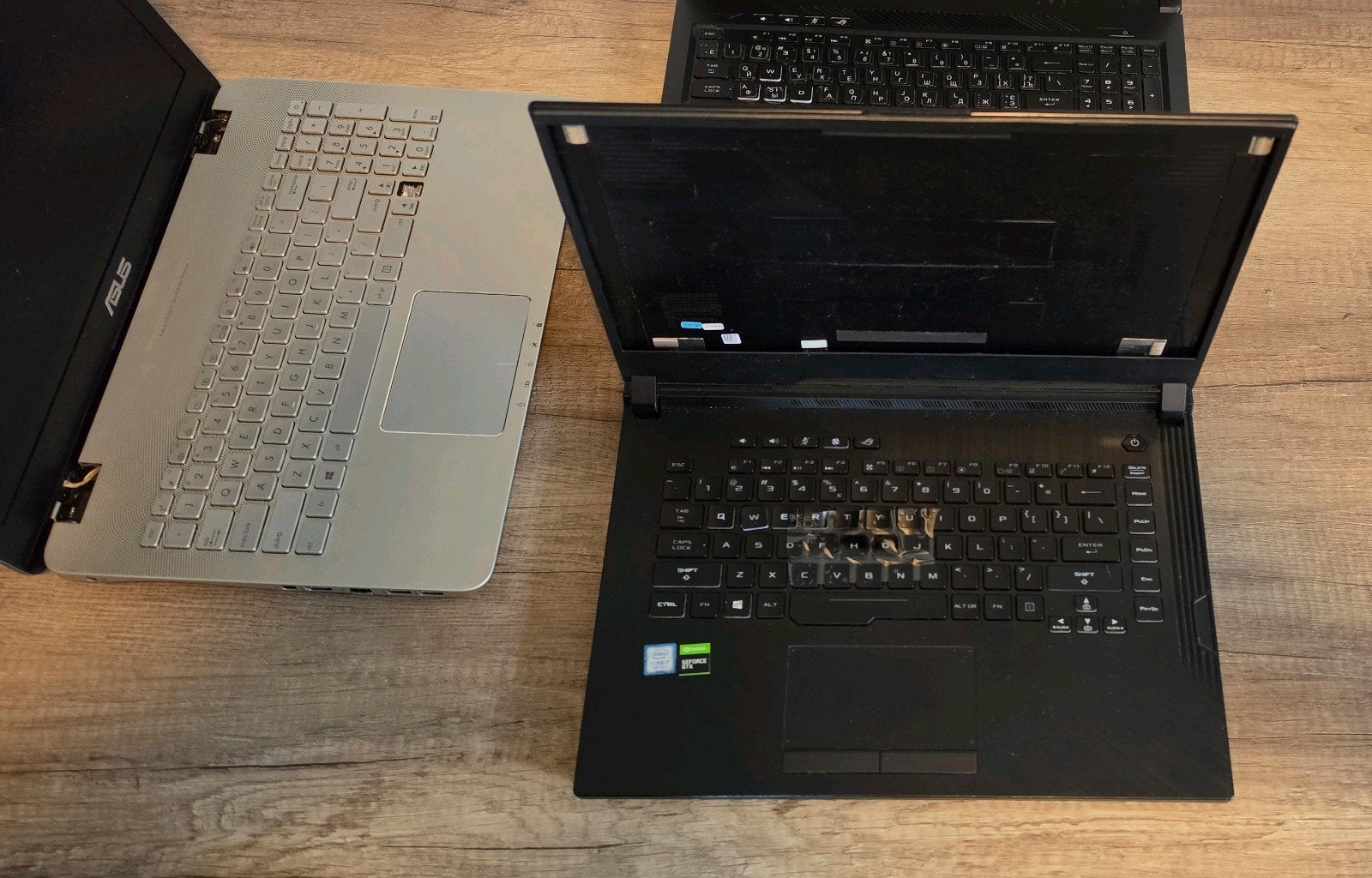 Asus, Ophalen