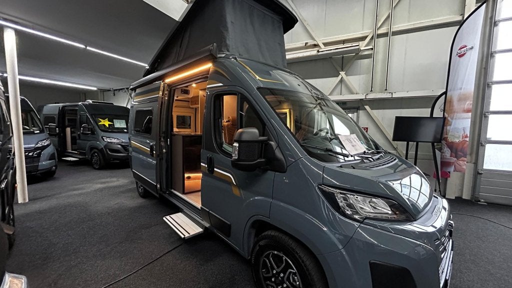 Bürstner B66 C600 Daktent, Automaat, 5 slaapplaatse, Caravans en Kamperen, Automaat, Buscamper of Camperbus, Ringverwarming, Fiat