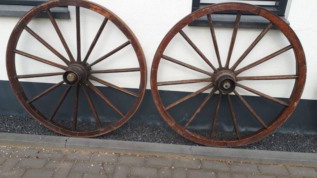 setje karrewielen wagen wielen 110cm hoog, Ophalen