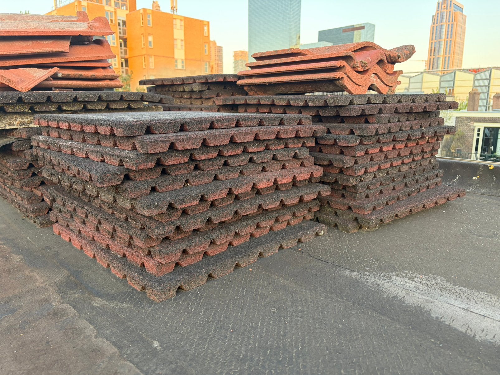 Dakterras / speeltuin tegels 56x, Ophalen, Gebruikt, Rubber, Terrastegels