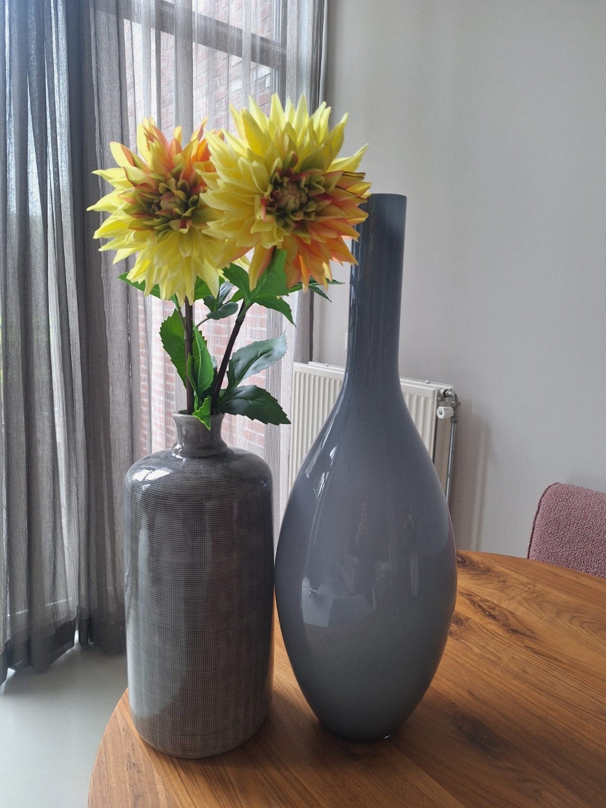 Twee prachtige decoratieve vazen - nieuwstaat, Ophalen, Grijs