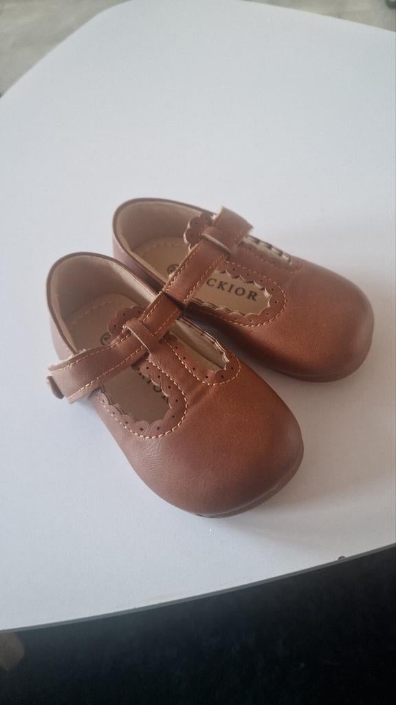 Bruine babyschoentjes maat 21 - Zo goed als nieuw, Kinderen en Baby's, Babykleding | Schoentjes en Sokjes, Schoentjes, ICKIDIOR