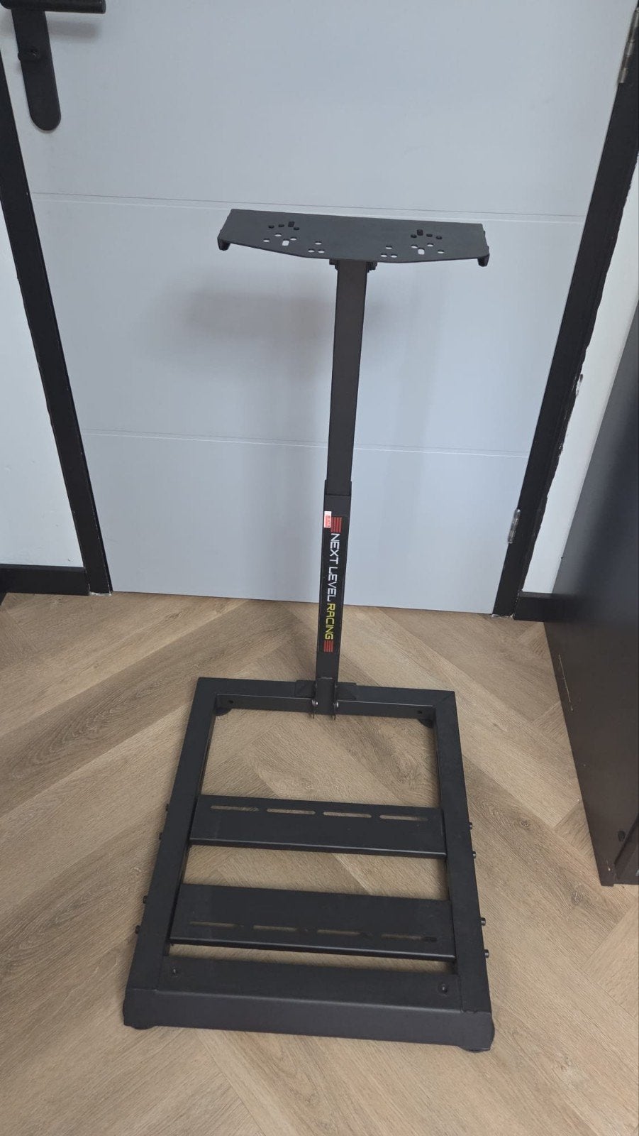 Next Level Racing Wheel Stand voor racestuur, Ophalen