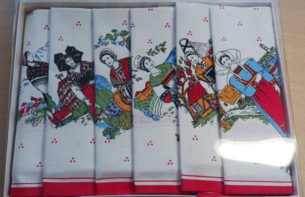 Vintage Franse servetten, Les Provinces De France, 49 cm, Nieuw, Ophalen of Verzenden, Katoen