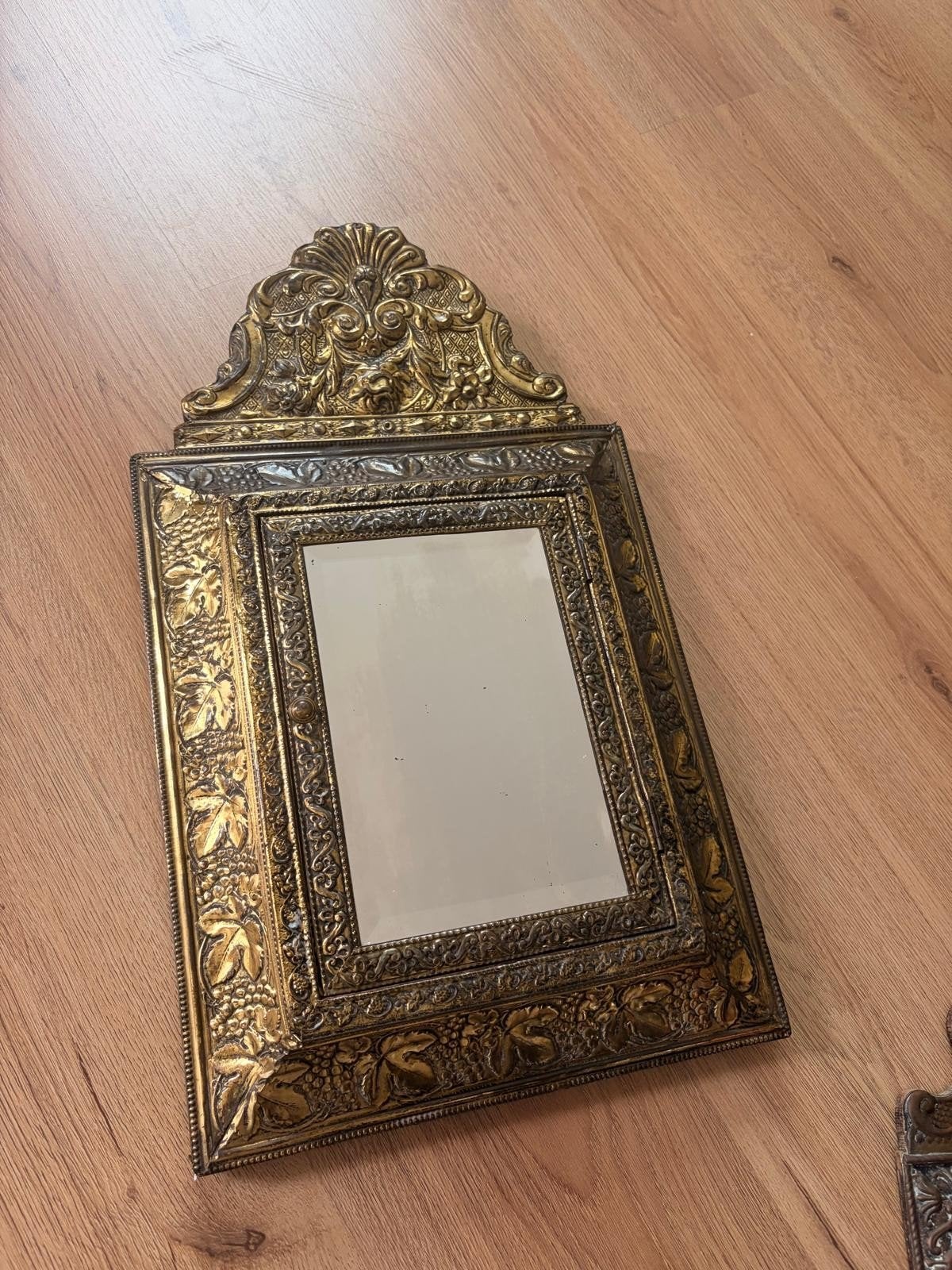 vintage spiegel met opening deurtje, Antiek en Kunst, Ophalen, Overige vormen, Minder dan 50 cm