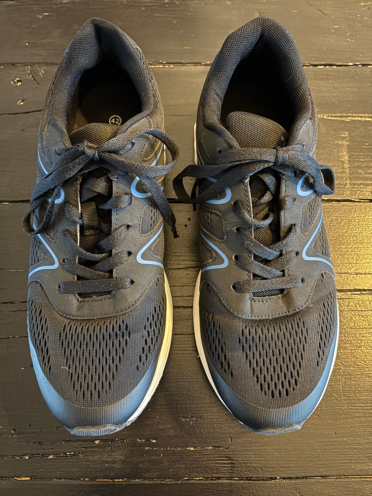Osaga Hardloopschoenen Zwart Maat 42 - Zo goed als nieuw, Sport en Fitness, Overige merken, Hardloopschoenen, Verzenden, Zo goed als nieuw
