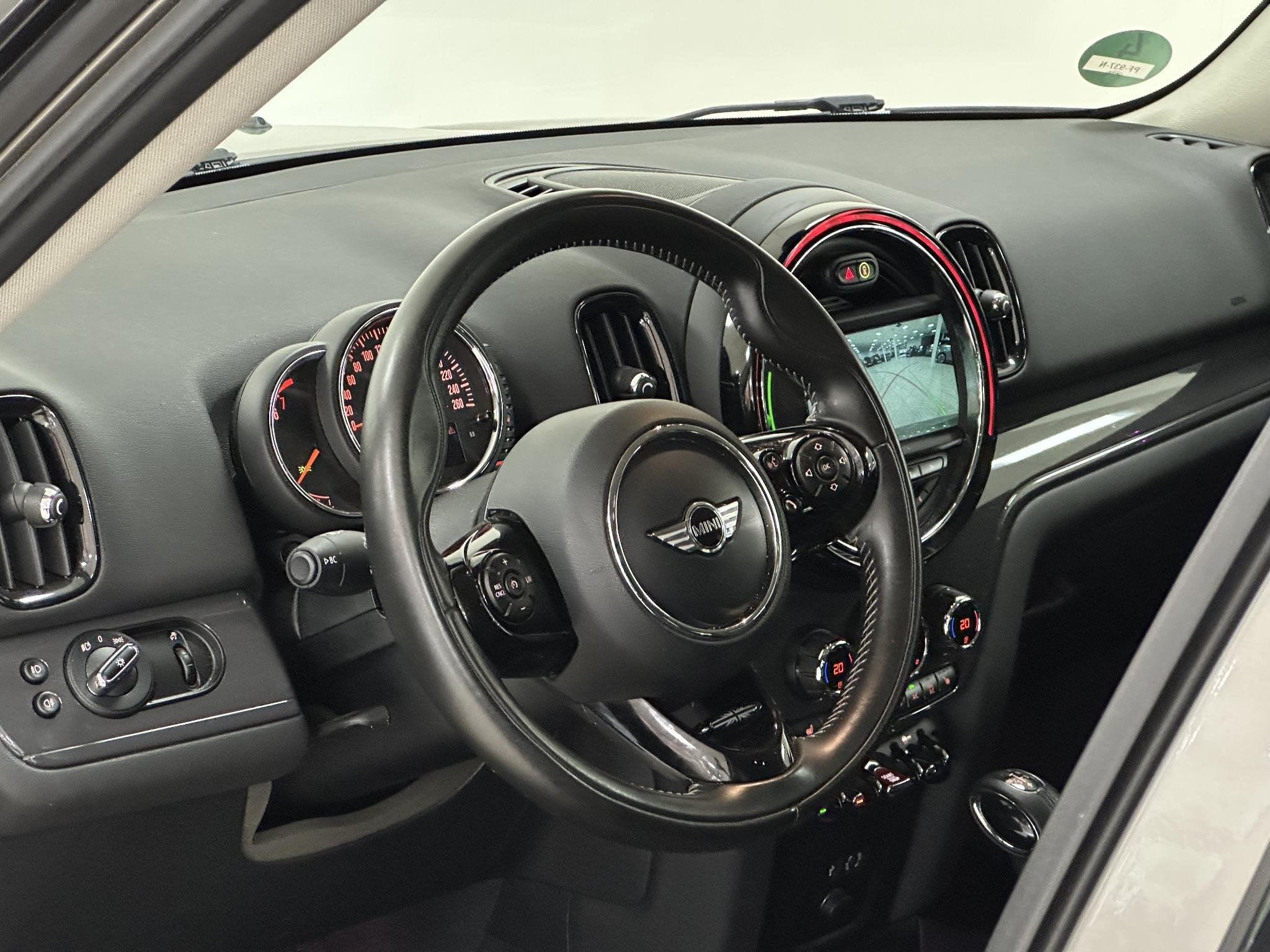 MINI Countryman 1.5 Cooper Chili ACHTERUITRIJCAMERA | PARKEE, Auto's, 136 pk, Gebruikt, Countryman, Leder en Stof