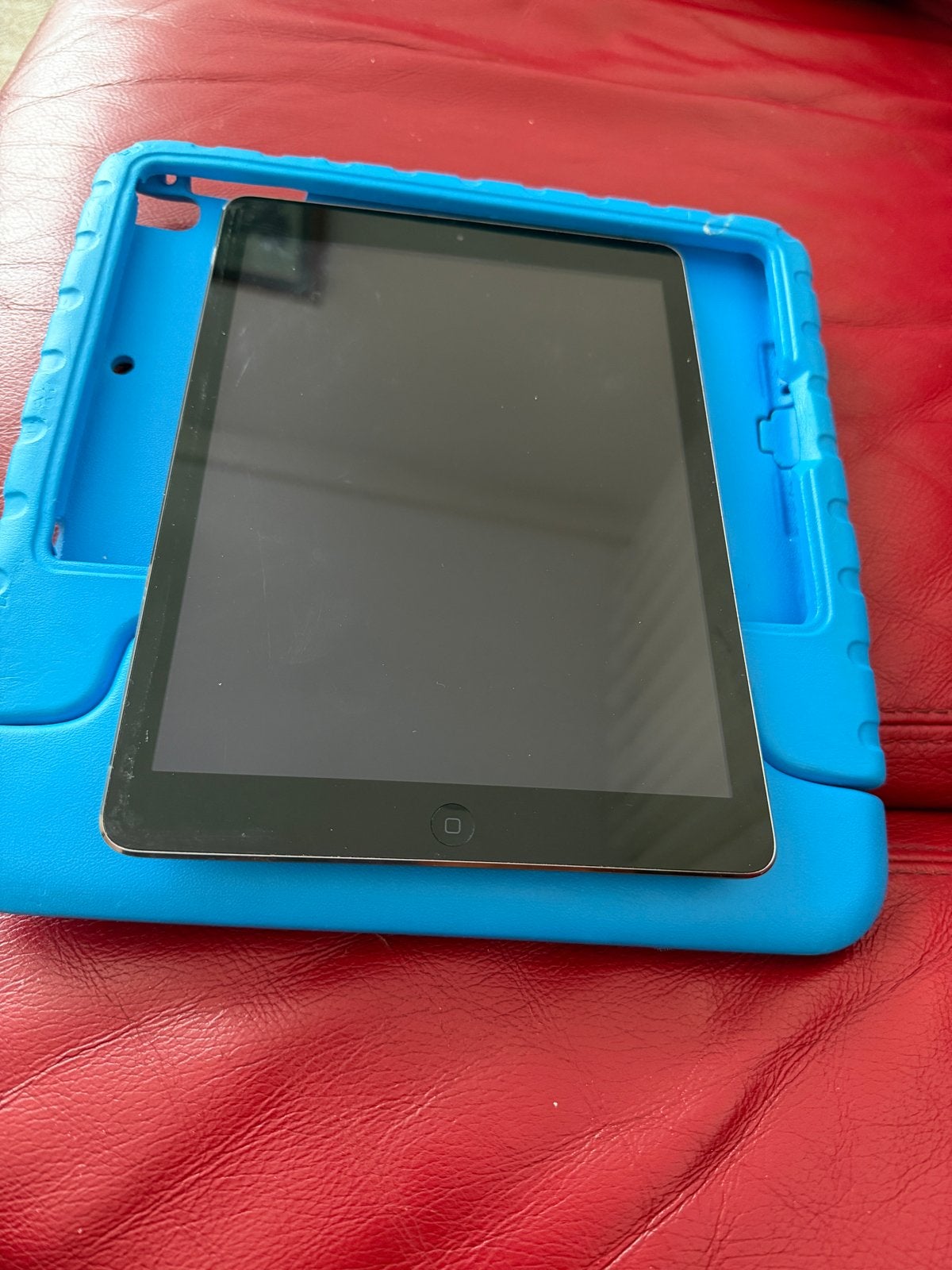 iPad Air 16GB - Zo goed als nieuw met hoes en lader, Apple iPad Air, Zo goed als nieuw, 16 GB, Ophalen