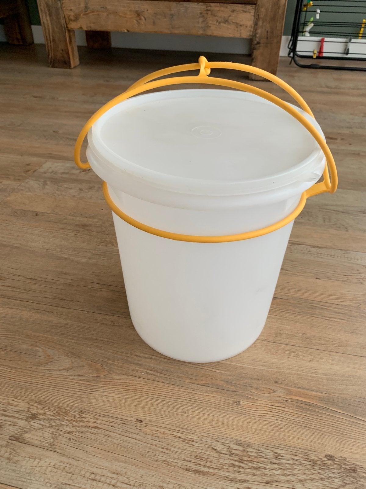 Tupperware wasemmer 8,5 liter voor de camping, Gebruikt, Tupperware, Verzenden, Geel