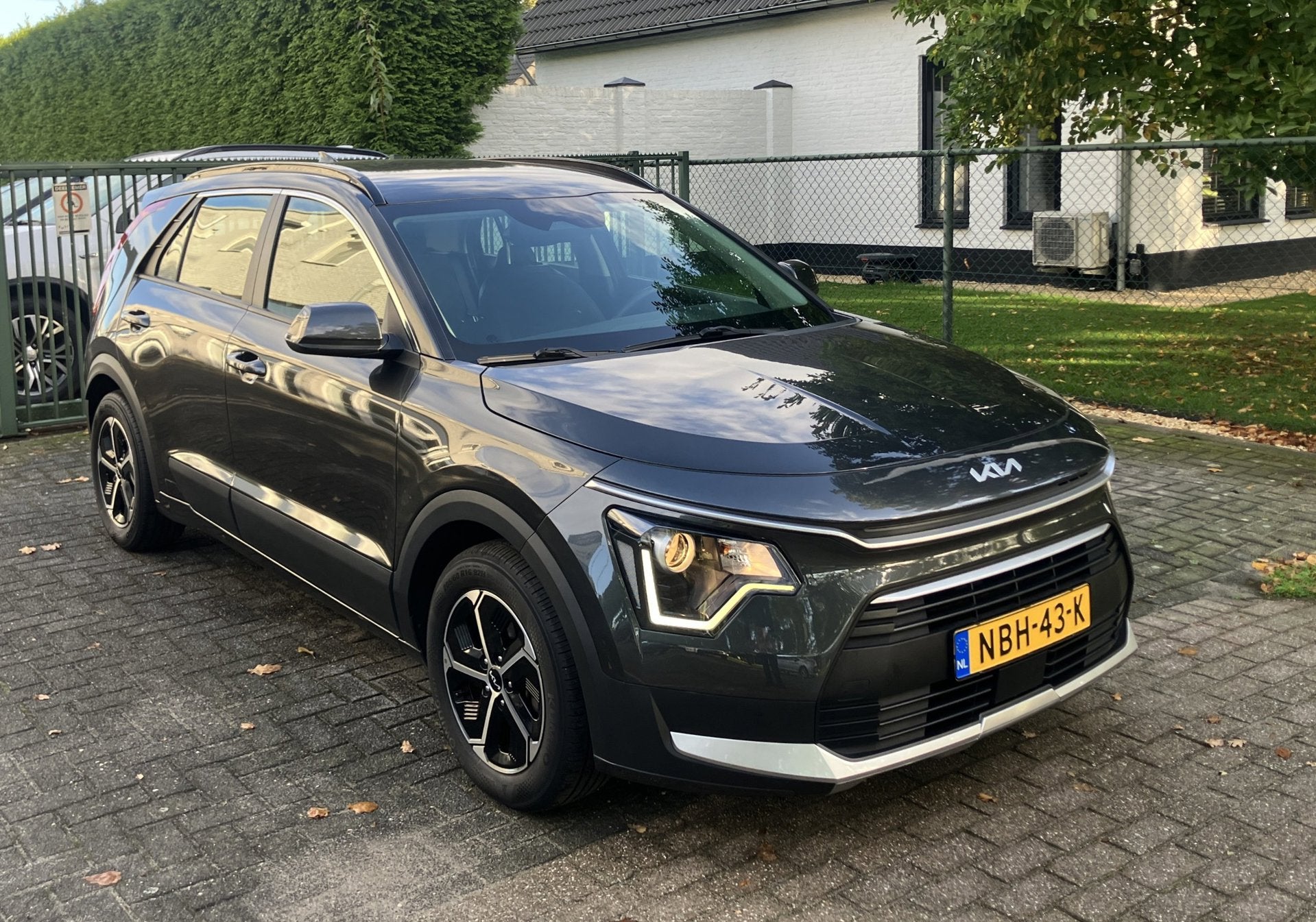 Kia NIRO 1.6 GDi PHEV DynamicLine Plug in Carplay Navi Camer, Auto's, Dealer onderhouden, Stof, Gebruikt, Euro 6