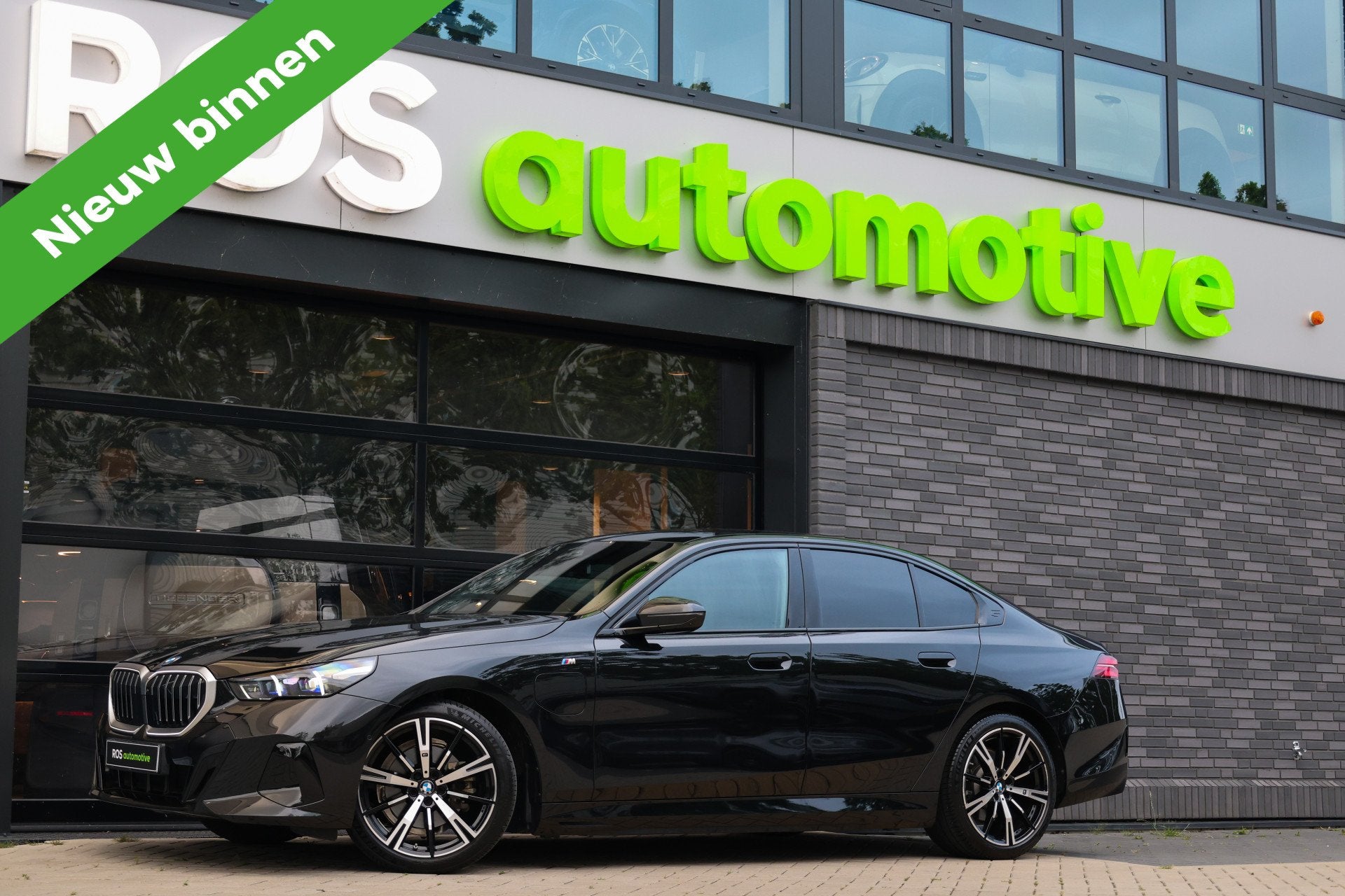 BMW 5 Serie 530e M-SPORT | BTW | PANO | STOELKOELING | MEMOR, Auto's, BMW, Automaat, 1998 cc, Achterwielaandrijving, Zwart