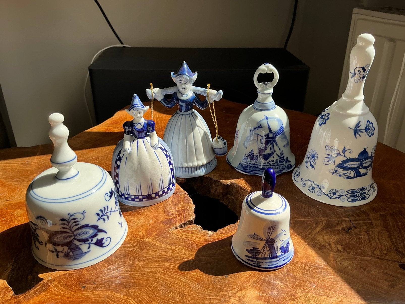 6 delfts blauwe tafelbellen,porseleinen aardewerk tafelbel, Verzenden