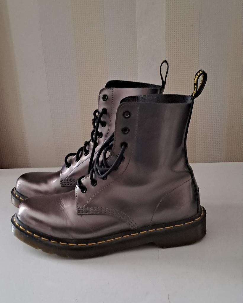 Dr Martens maat 40, Kleding | Dames, Schoenen, Ophalen of Verzenden, Zo goed als nieuw
