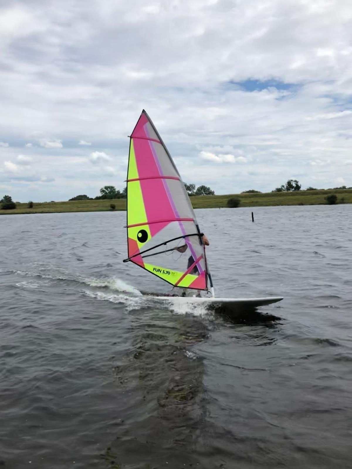 Complete surfplank set - Ideaal voor beginners, Watersport en Boten, Overige merken, 250 tot 300 cm, Gebruikt, 5 tot 6.5 m²
