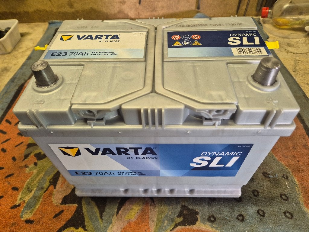 Nieuwe Accu Varta Dynamic SLI E23, Ophalen of Verzenden, Nieuw
